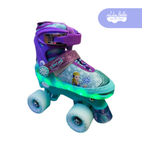 PATIN OKA 4 RUEDAS CELESTE CON LUCES TALLA S